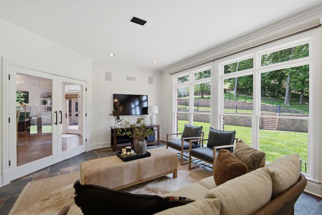 1112 Radnor Glen Dr, Brentwood, TN 37027