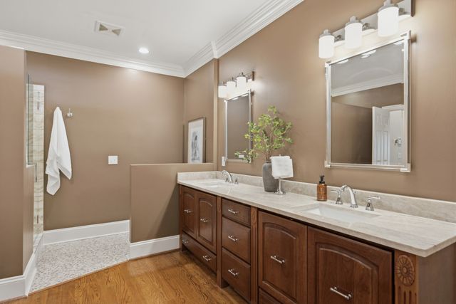 1112 Radnor Glen Dr, Brentwood, TN 37027
