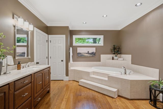 1112 Radnor Glen Dr, Brentwood, TN 37027