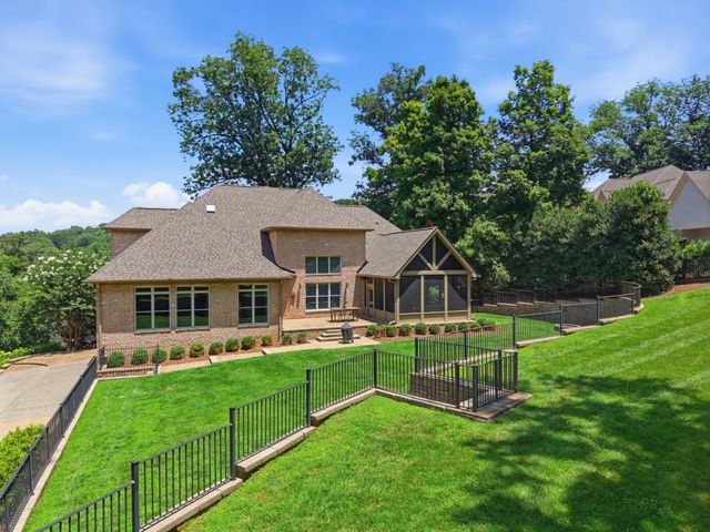 1112 Radnor Glen Dr, Brentwood, TN 37027