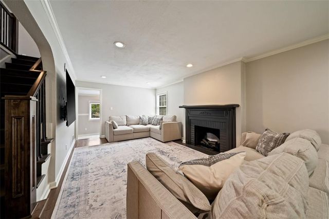 7411 Campbell Street, Kansas City, MO 64131