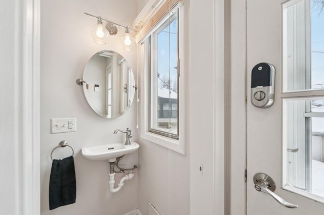 4940 Harriet Avenue, Minneapolis, MN 55419