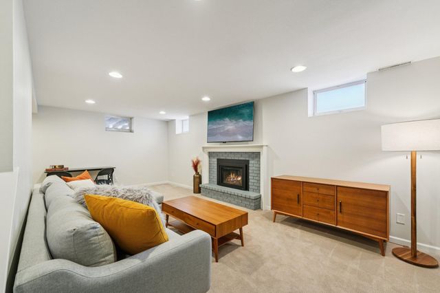 4940 Harriet Avenue, Minneapolis, MN 55419