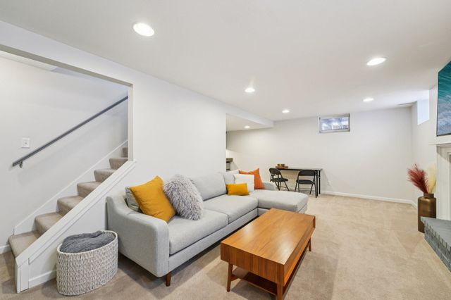 4940 Harriet Avenue, Minneapolis, MN 55419