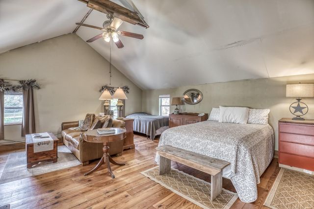 242 Cody LN, Bastrop, TX 78602