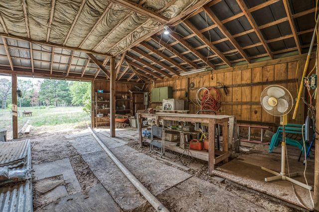 242 Cody LN, Bastrop, TX 78602