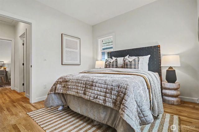 604 N 44th Street, Seattle, WA 98103