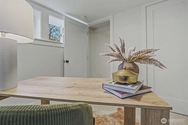 604 N 44th Street, Seattle, WA 98103