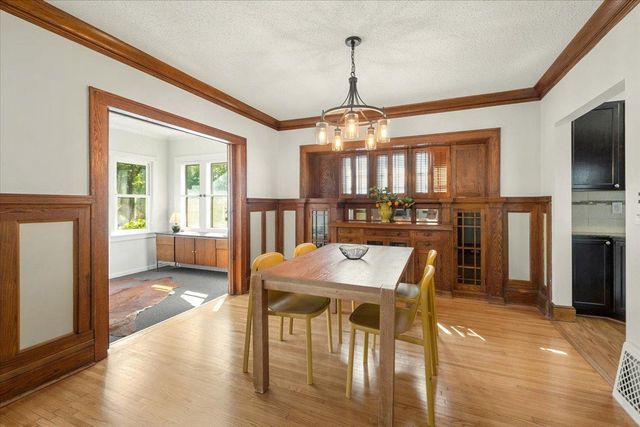 2606 Hayes Street NE, Minneapolis, MN 55418