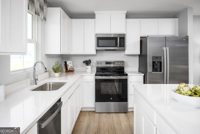 430 Flying Eagle Drive, Commerce, GA 30529