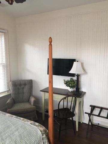 17 West Street, Charleston, SC 29401