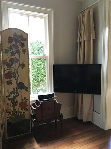 17 West Street, Charleston, SC 29401