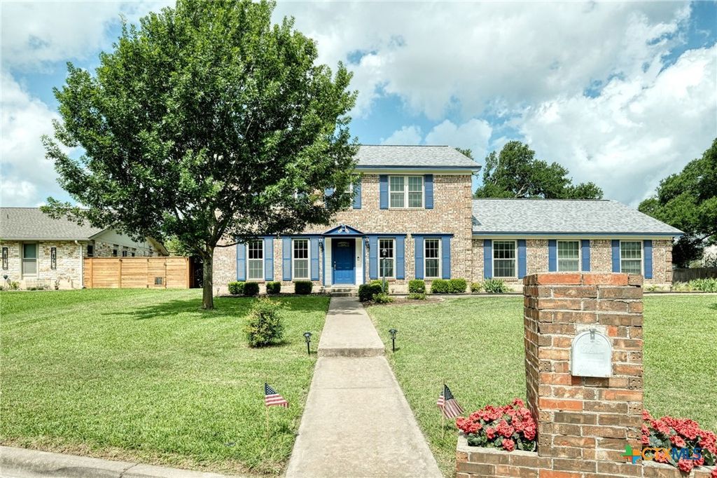 1604 W Creek Loop, Round Rock, TX 78681