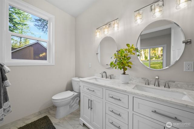 11813 Island Drive, Anderson Island, WA 98303