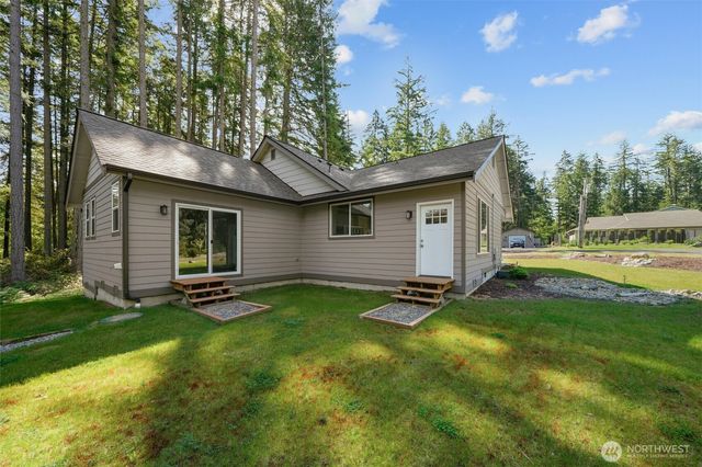 11813 Island Drive, Anderson Island, WA 98303