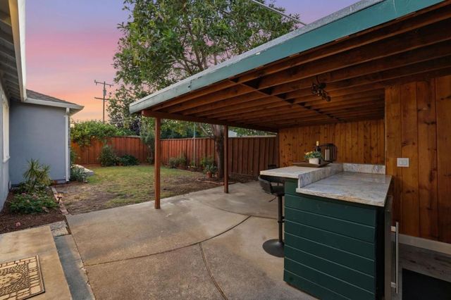 2245 Walnut Grove Avenue, San Jose, CA 95128