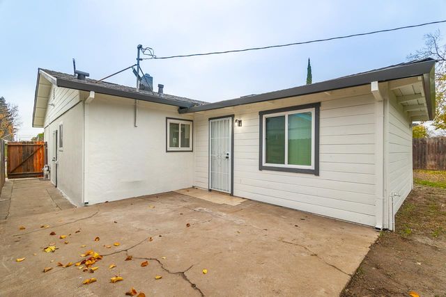 5612 Layton Dr, North Highlands, CA 95660