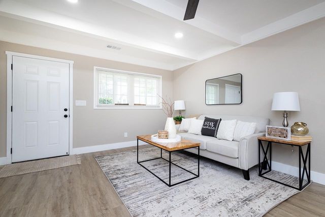 5612 Layton Dr, North Highlands, CA 95660