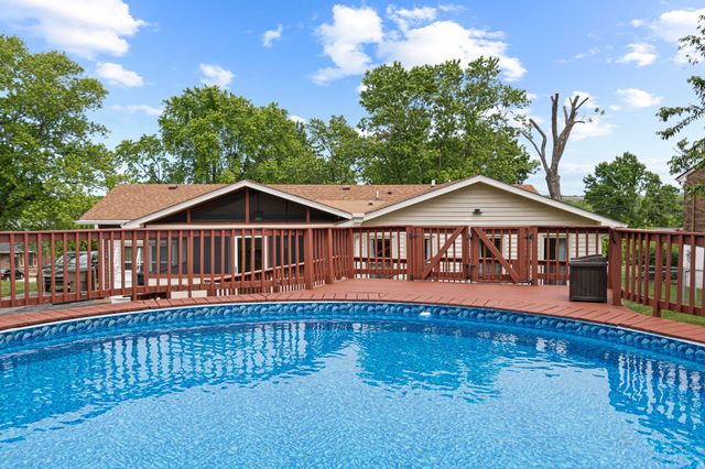 1517 Gasser Dr, Antioch, TN 37013