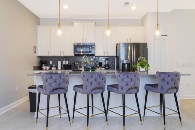 986 SPLASH SHOT PLACE, Davenport, FL 33896