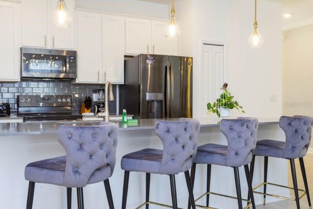 986 SPLASH SHOT PLACE, Davenport, FL 33896