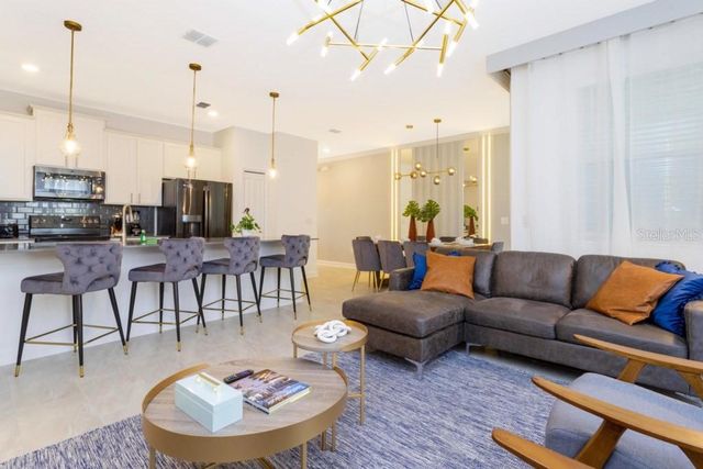 986 SPLASH SHOT PLACE, Davenport, FL 33896