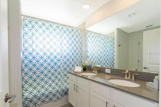 986 SPLASH SHOT PLACE, Davenport, FL 33896