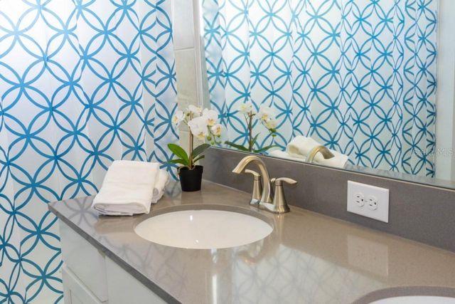 986 SPLASH SHOT PLACE, Davenport, FL 33896