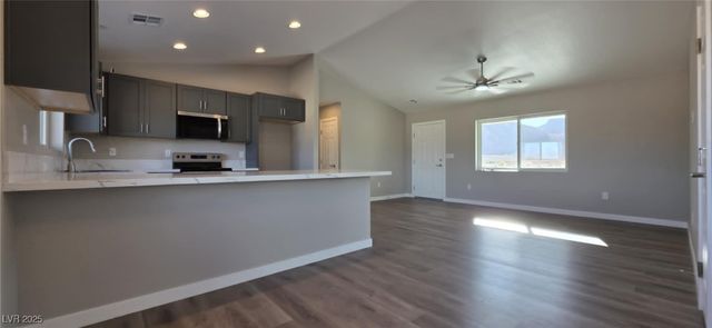 1021 Manse Road, Pahrump, NV 89048