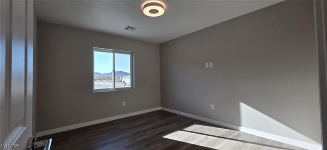 1021 Manse Road, Pahrump, NV 89048