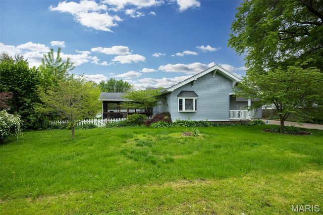 418 E Maple Street, Gillespie, IL 62033