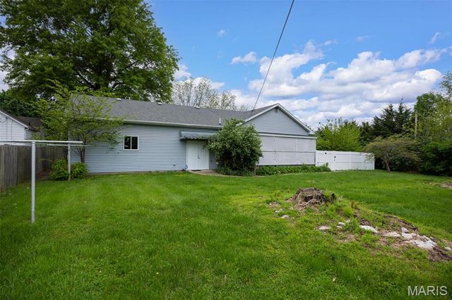 418 E Maple Street, Gillespie, IL 62033