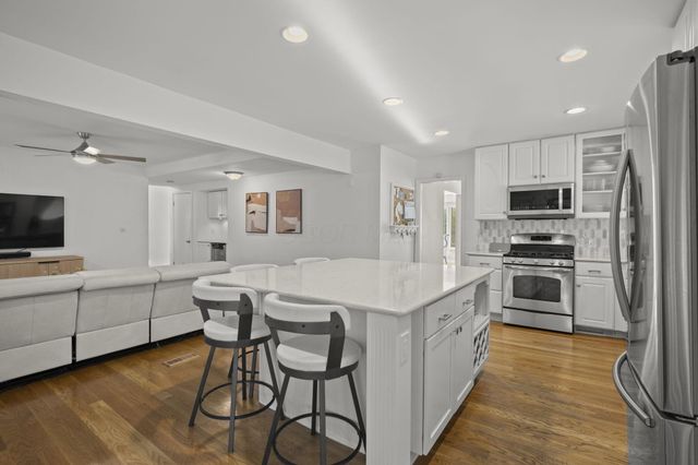 24 N Merkle Road, Bexley, OH 43209