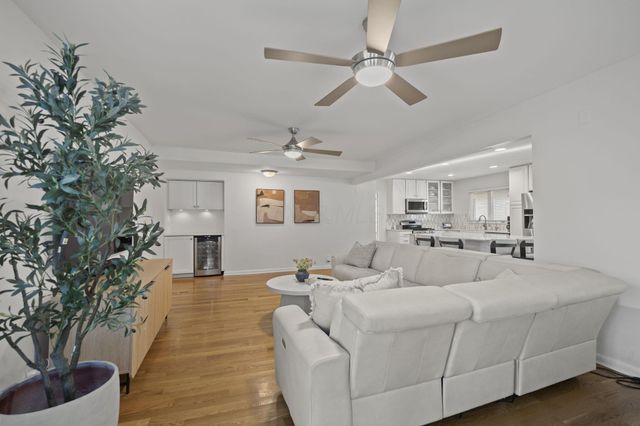 24 N Merkle Road, Bexley, OH 43209