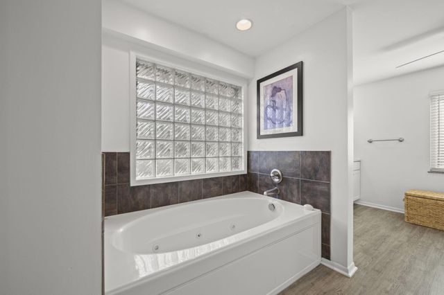 24 N Merkle Road, Bexley, OH 43209