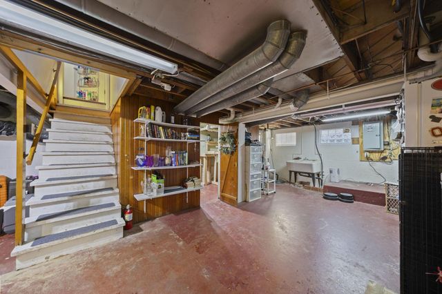 24 N Merkle Road, Bexley, OH 43209