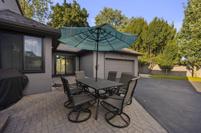 24 N Merkle Road, Bexley, OH 43209