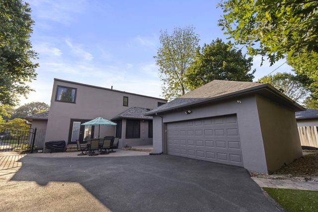 24 N Merkle Road, Bexley, OH 43209
