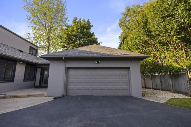 24 N Merkle Road, Bexley, OH 43209
