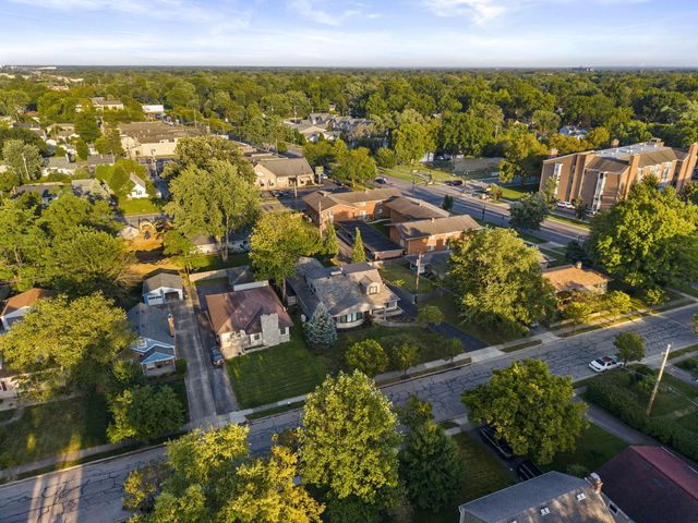 24 N Merkle Road, Bexley, OH 43209