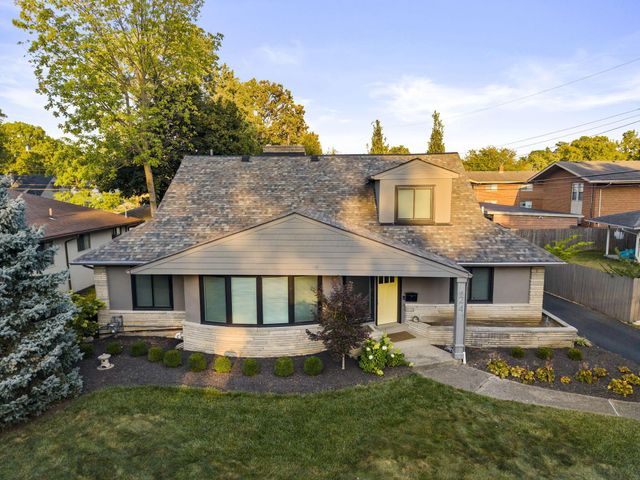 24 N Merkle Road, Bexley, OH 43209