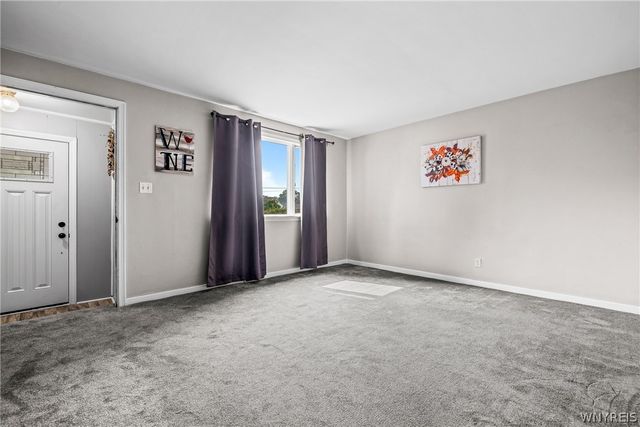 95 Westland Parkway, Cheektowaga, NY 14225