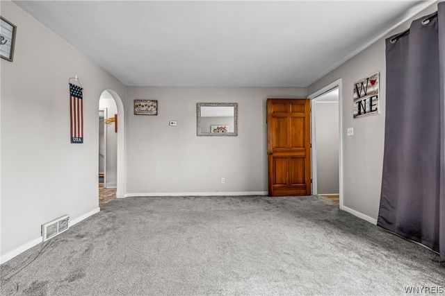 95 Westland Parkway, Cheektowaga, NY 14225