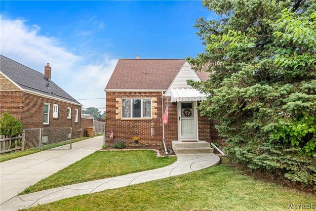 95 Westland Parkway, Cheektowaga, NY 14225