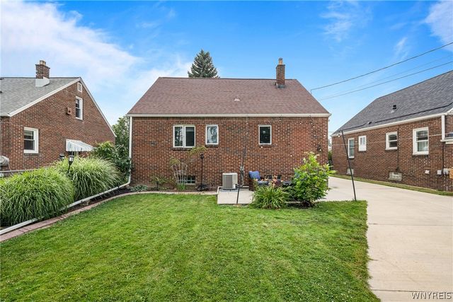 95 Westland Parkway, Cheektowaga, NY 14225