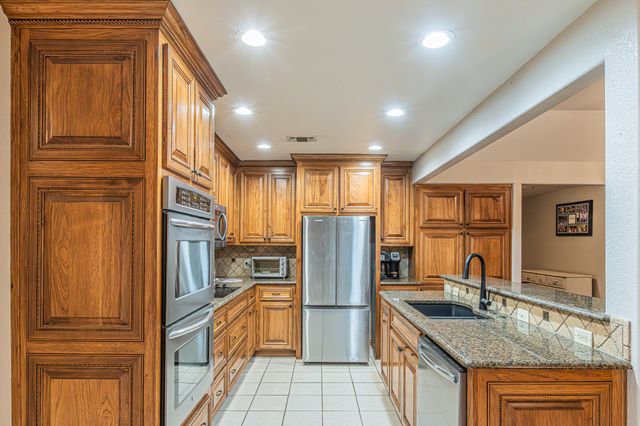 614 Overhill Road, Granbury, TX 76048