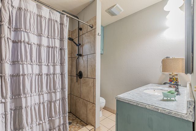 614 Overhill Road, Granbury, TX 76048