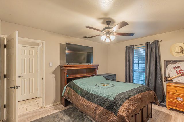 614 Overhill Road, Granbury, TX 76048