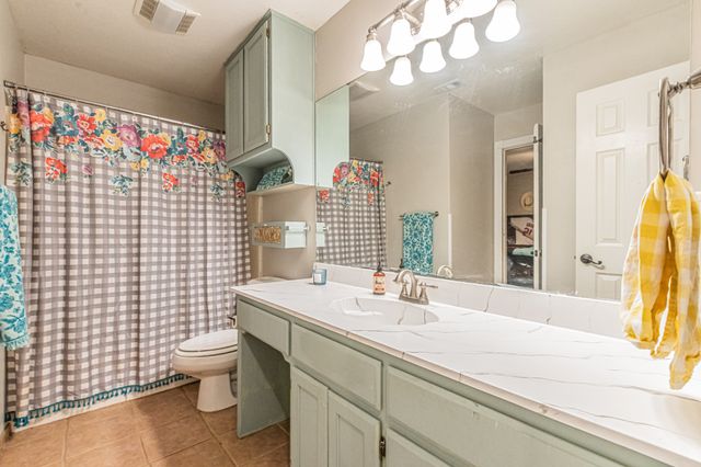 614 Overhill Road, Granbury, TX 76048