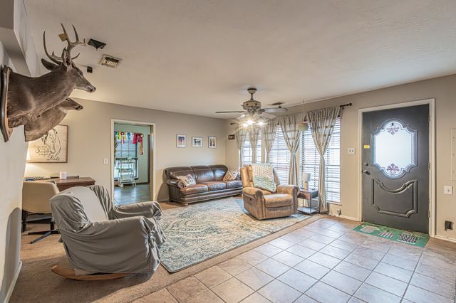 614 Overhill Road, Granbury, TX 76048